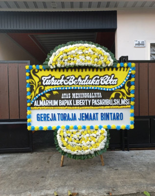 Papan Bunga Duka di Tasik Putri Puyu