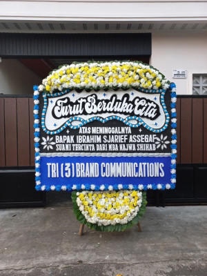 Papan Bunga Duka di Tasik Putri Puyu